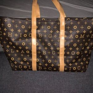 Tote bag
